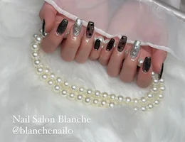 Nail Salon Blanche