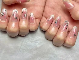 Nails Reflection