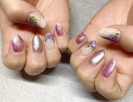 IRIS NAIL