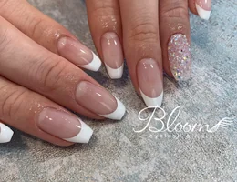 Bloom eyelash&nail